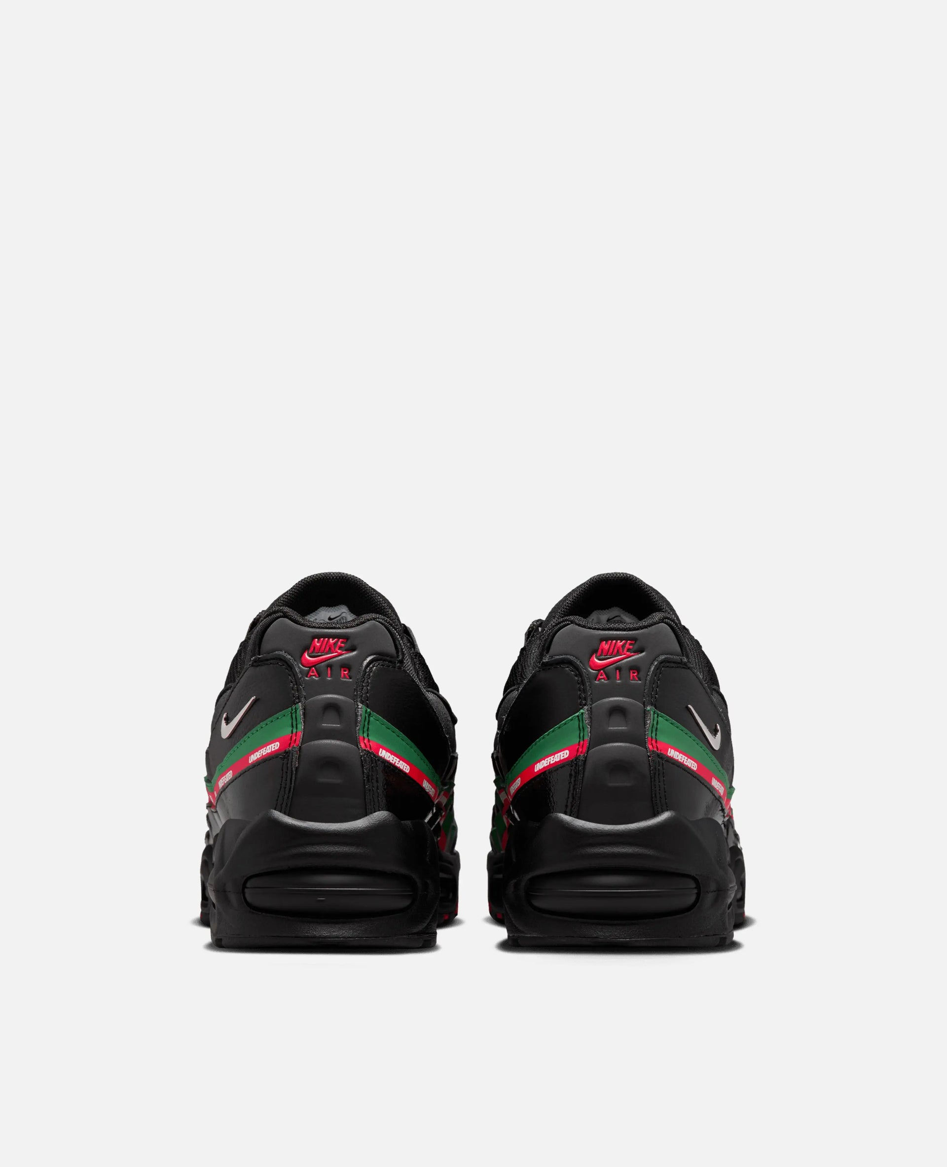 Nike Air Max 95 x Undefeated (Black/Metallic Silver-Gorge Green) Nike